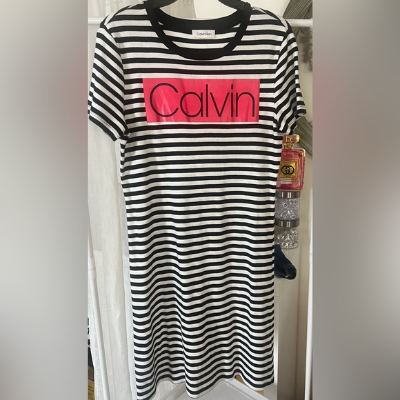 Calvin Klein Dresses & Skirts - Calvin Klein casual dress